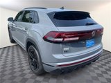 New 2025 Volkswagen Atlas Cross Sport SEL R-Line image 5