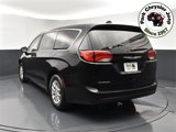 New 2025 Chrysler Voyager LX image 4