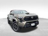Used 2025 Toyota Tacoma TRD Sport image 3
