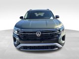 New 2025 Volkswagen Atlas Peak Edition SE image 3