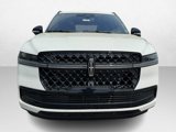 New 2025 Lincoln Navigator Reserve image 2