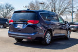 Used 2018 Chrysler Pacifica Touring-L w/ Premium Audio Group image 5