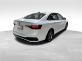 Used 2023 Volkswagen Jetta SE image 4