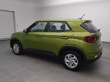Used 2024 Hyundai Venue SE image 3