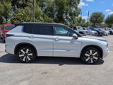 New 2025 Mitsubishi Outlander SEL image 3