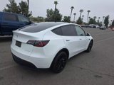 Used 2022 Tesla Model Y Long Range image 4