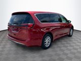 New 2025 Chrysler Pacifica Select image 4