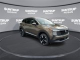 Used 2025 Nissan Kicks SR image 2