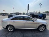 Used 2017 Ford Taurus SEL image 4