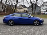 Used 2021 Hyundai Elantra Limited image 4