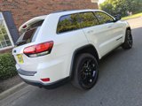 Used 2020 Jeep Grand Cherokee Laredo image 5