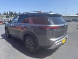 New 2025 Nissan Pathfinder SL image 2