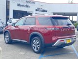 New 2025 Nissan Pathfinder SL image 3