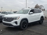 New 2025 Volkswagen Atlas SE image 2