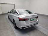 Used 2022 Nissan Altima 2.5 SV image 5