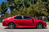 Used 2020 Toyota Camry SE image 5