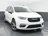 New 2026 Chrysler Pacifica Pinnacle image 2