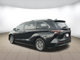 Used 2024 Toyota Sienna XLE image 5