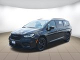 Used 2024 Chrysler Pacifica Premium image 3
