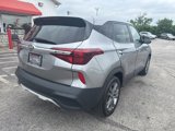 Used 2021 Kia Seltos LX image 3