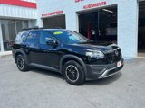Used 2024 Nissan Pathfinder Rock Creek image 2