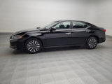Used 2023 Nissan Altima 2.5 SV image 2