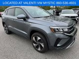 Certified 2024 Volkswagen Taos SE w/ Panoramic Sunroof Package image 3