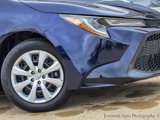 Used 2020 Toyota Corolla LE image 3