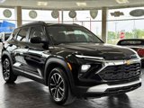 Used 2024 Chevrolet TrailBlazer LT image 2