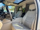 Used 2018 Cadillac Escalade Luxury image 5