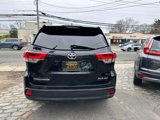 Used 2018 Toyota Highlander XLE image 5