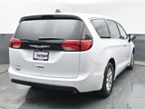 New 2025 Chrysler Voyager LX image 5