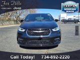 New 2025 Chrysler Pacifica Select image 2