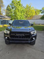 Used 2017 Toyota Tacoma TRD Off-Road image 2