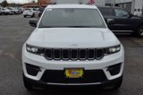 New 2025 Jeep Grand Cherokee Laredo image 3