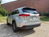 Used 2019 Toyota Highlander XLE image 3