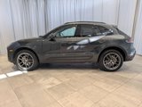 Certified 2024 Porsche Macan image 2
