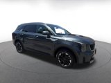 Used 2024 Kia Sorento S image 3