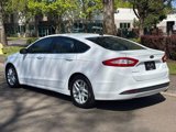 Used 2015 Ford Fusion SE image 3