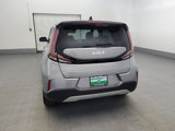 Used 2023 Kia Soul LX image 6
