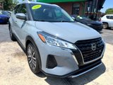 Used 2021 Nissan Kicks SV image 2