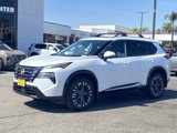 New 2025 Nissan Rogue Platinum image 4
