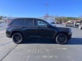 New 2025 Jeep Grand Cherokee Altitude image 2