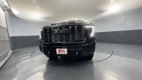 New 2025 GMC Sierra 3500 Denali Ultimate image 3