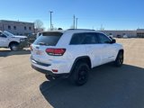 Used 2020 Jeep Grand Cherokee Laredo image 5