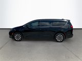 New 2025 Chrysler Pacifica Select image 4