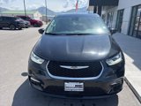 Used 2023 Chrysler Pacifica Touring-L image 2