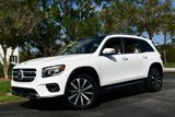 Used 2022 Mercedes-Benz GLB 250 4MATIC image 2