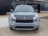 New 2025 Mitsubishi Outlander SE image 2