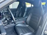 Used 2022 Porsche Taycan image 5